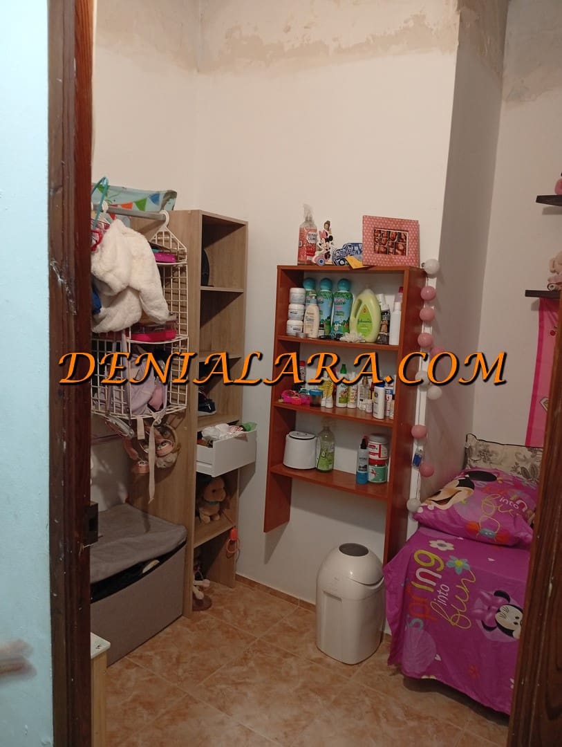 6 makuuhuone Omakotitalo myytävänä paikassa Gata de Gorgos - 270 000 € (Ref: 9678217)