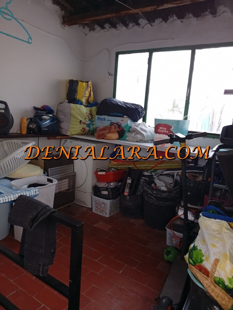 6 makuuhuone Omakotitalo myytävänä paikassa Gata de Gorgos - 270 000 € (Ref: 9678217)