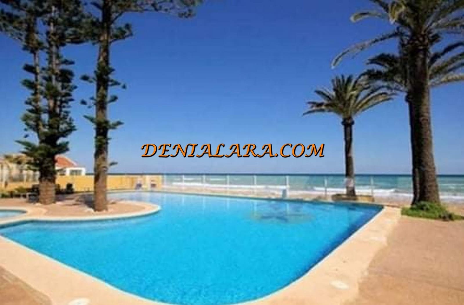 4 soveværelse Rækkehus til salg i Denia med garage - € 499.999 (Ref: 9699289)