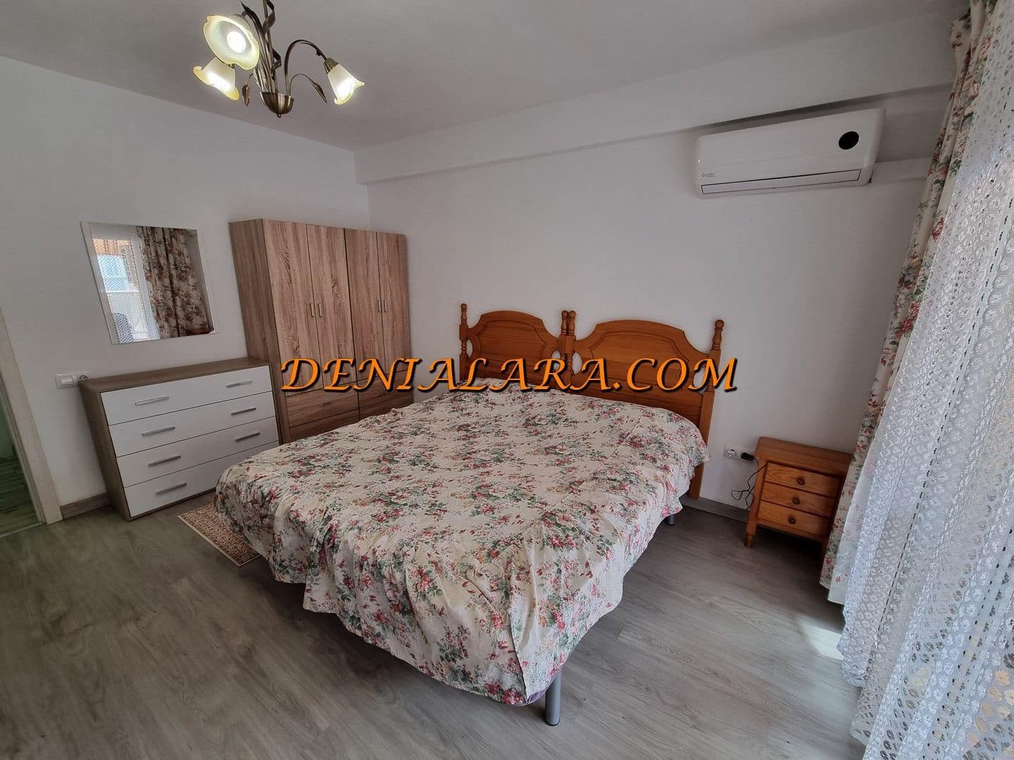 Piso de 3 habitaciones en Dénia en venta - 189.999 € (Ref: 9699290)