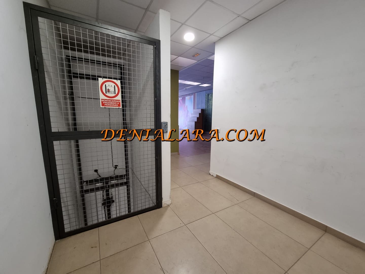 Commercial for rent in Denia - € 2,700 (Ref: 9737314)