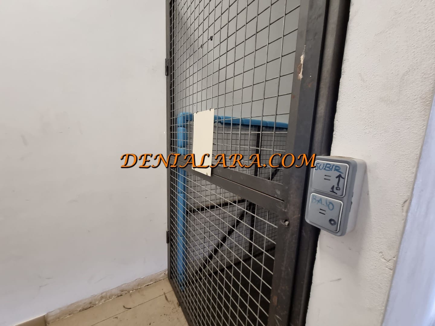 Commercial for rent in Denia - € 2,700 (Ref: 9737314)