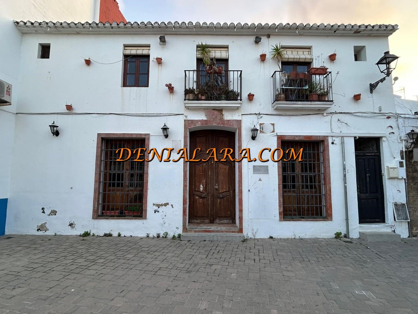 3 bedroom Commercial for sale in Denia - € 588,000 (Ref: 9743206)
