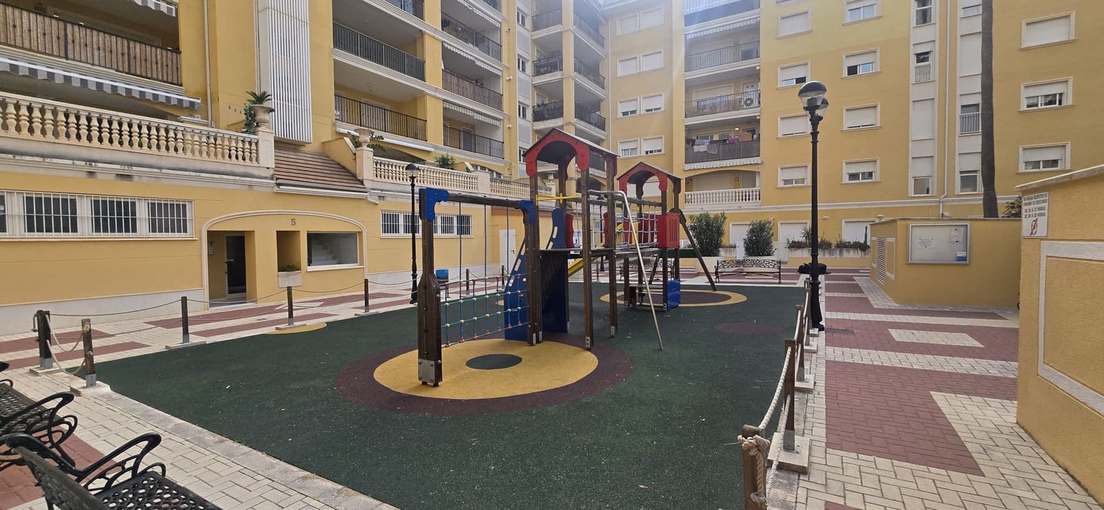 2 soveværelse Lejlighed til leje i Denia med swimmingpool garage - € 1.000 (Ref: 9758180)