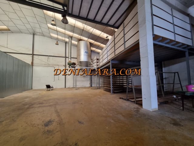 Komercyjne do wynajęcia w Pego - 900 € (Ref: 9798013)