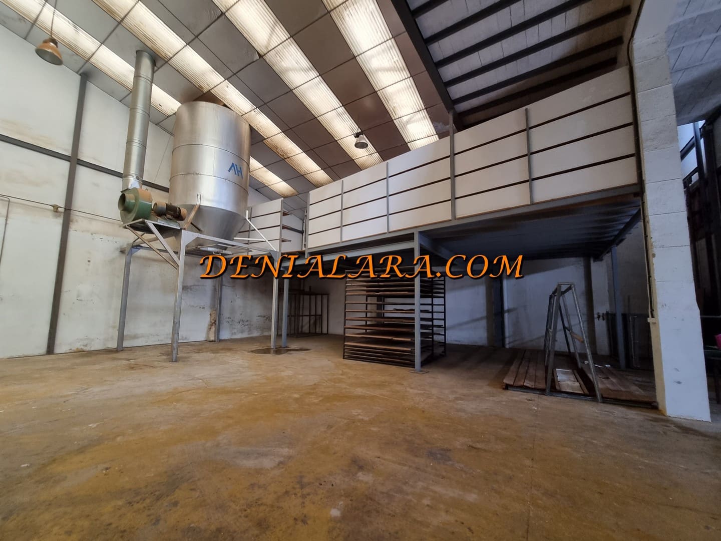 Komercyjne do wynajęcia w Pego - 900 € (Ref: 9798013)