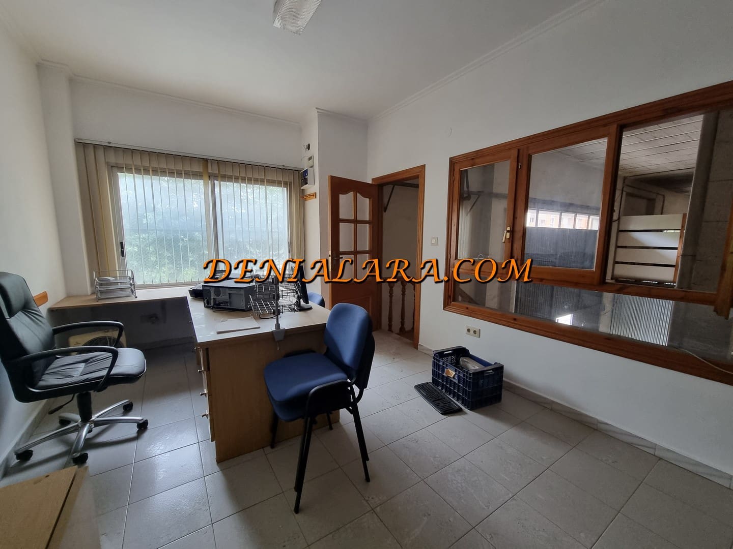 Komercyjne do wynajęcia w Pego - 900 € (Ref: 9798013)