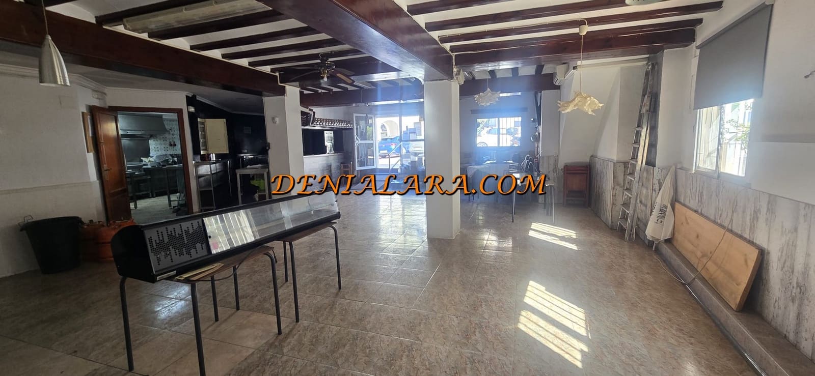 Restaurante/Bar para arrendar em Denia - 1 750 € (Ref: 9805787)