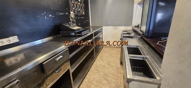 Restaurante/Bar para arrendar em Dénia - 1 750 € (Ref: 9805787)