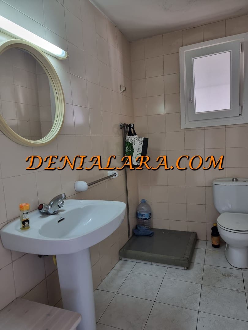 Kommersiell til leie i Ondara med garasje - € 1 800 (Ref: 9807211)