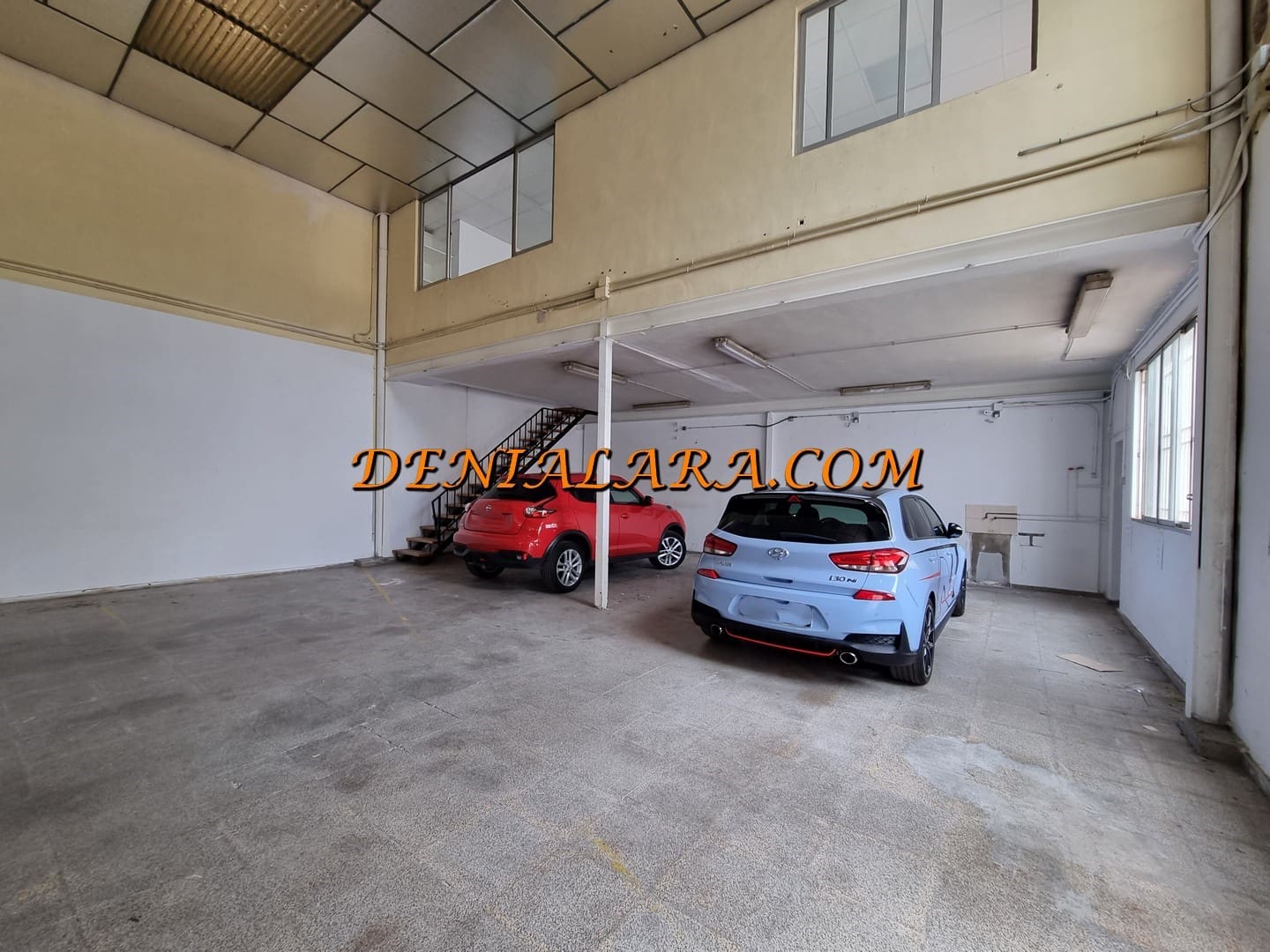 Kommersiell til leie i Ondara med garasje - € 1 800 (Ref: 9807211)