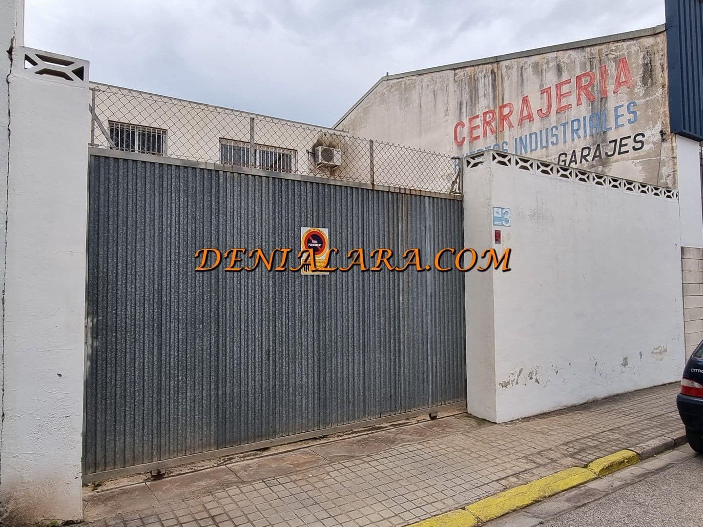 Kommersiell til leie i Ondara med garasje - € 1 800 (Ref: 9807211)