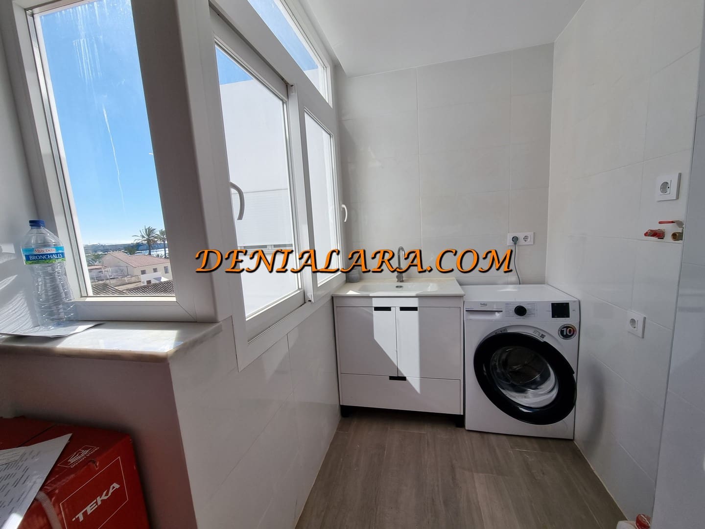 3 bedroom Flat for rent in Denia - € 1,300 (Ref: 9834859)
