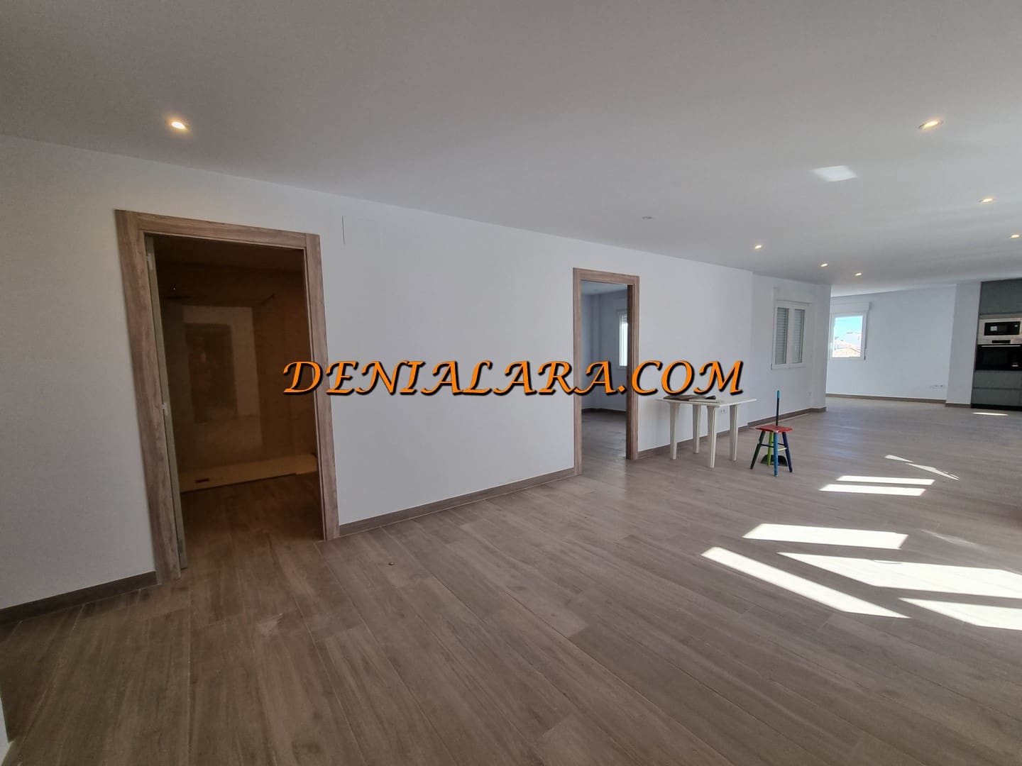 3 bedroom Flat for rent in Denia - € 1,300 (Ref: 9834859)