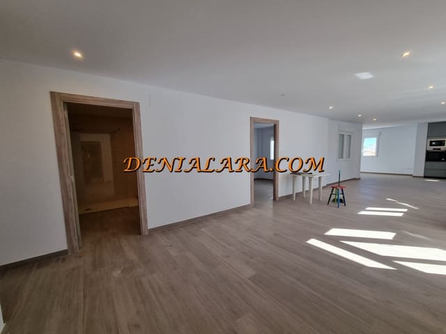 3 bedroom Flat for rent in Dénia - € 1,300 (Ref: 9834859)