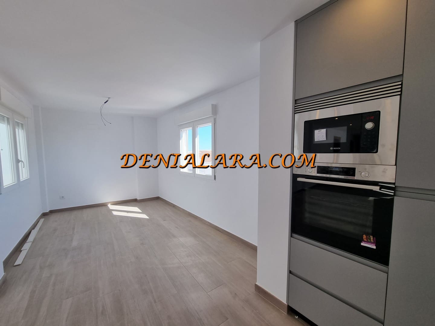 3 bedroom Flat for rent in Denia - € 1,300 (Ref: 9834859)