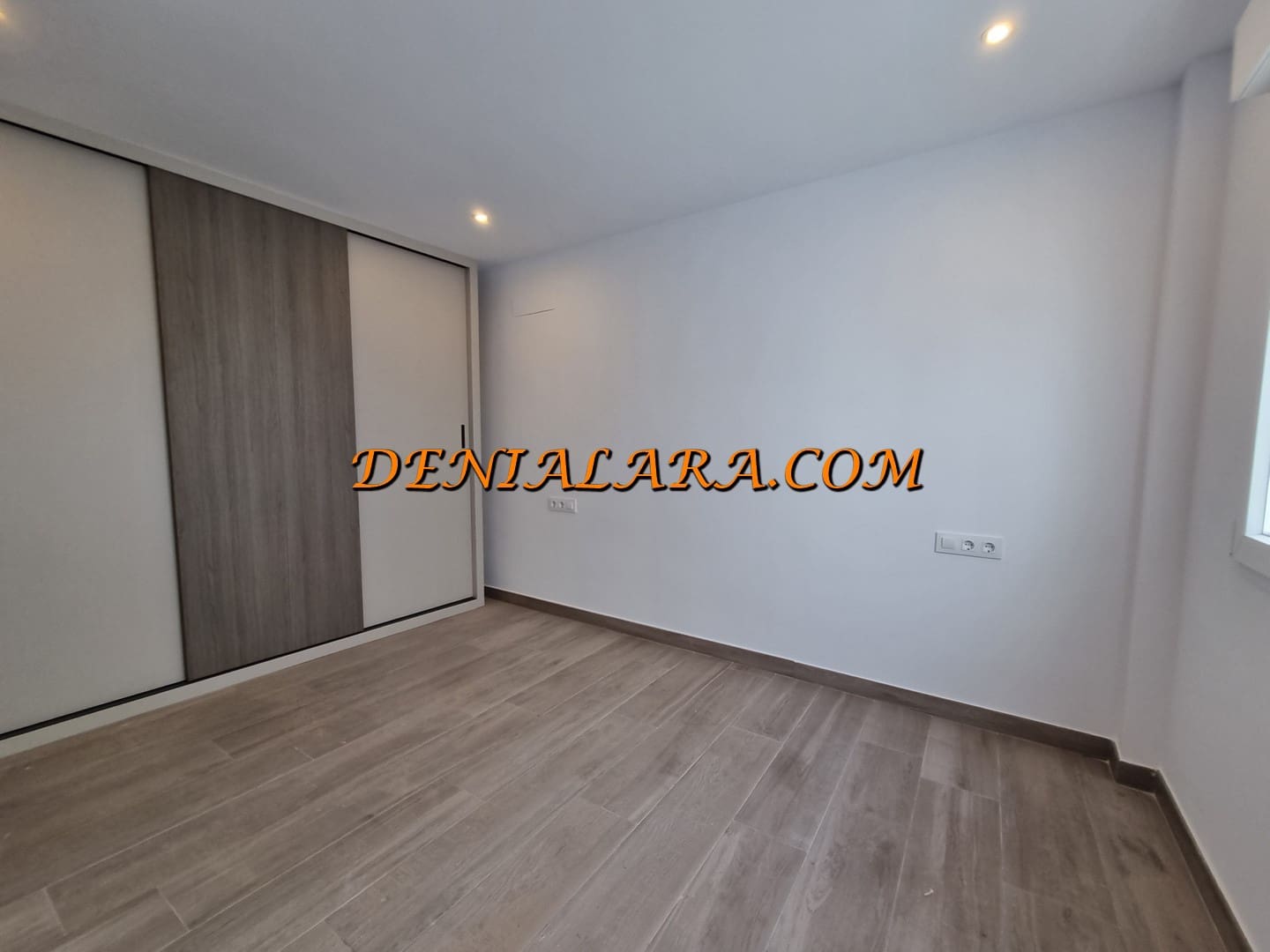 3 bedroom Flat for rent in Denia - € 1,300 (Ref: 9834859)