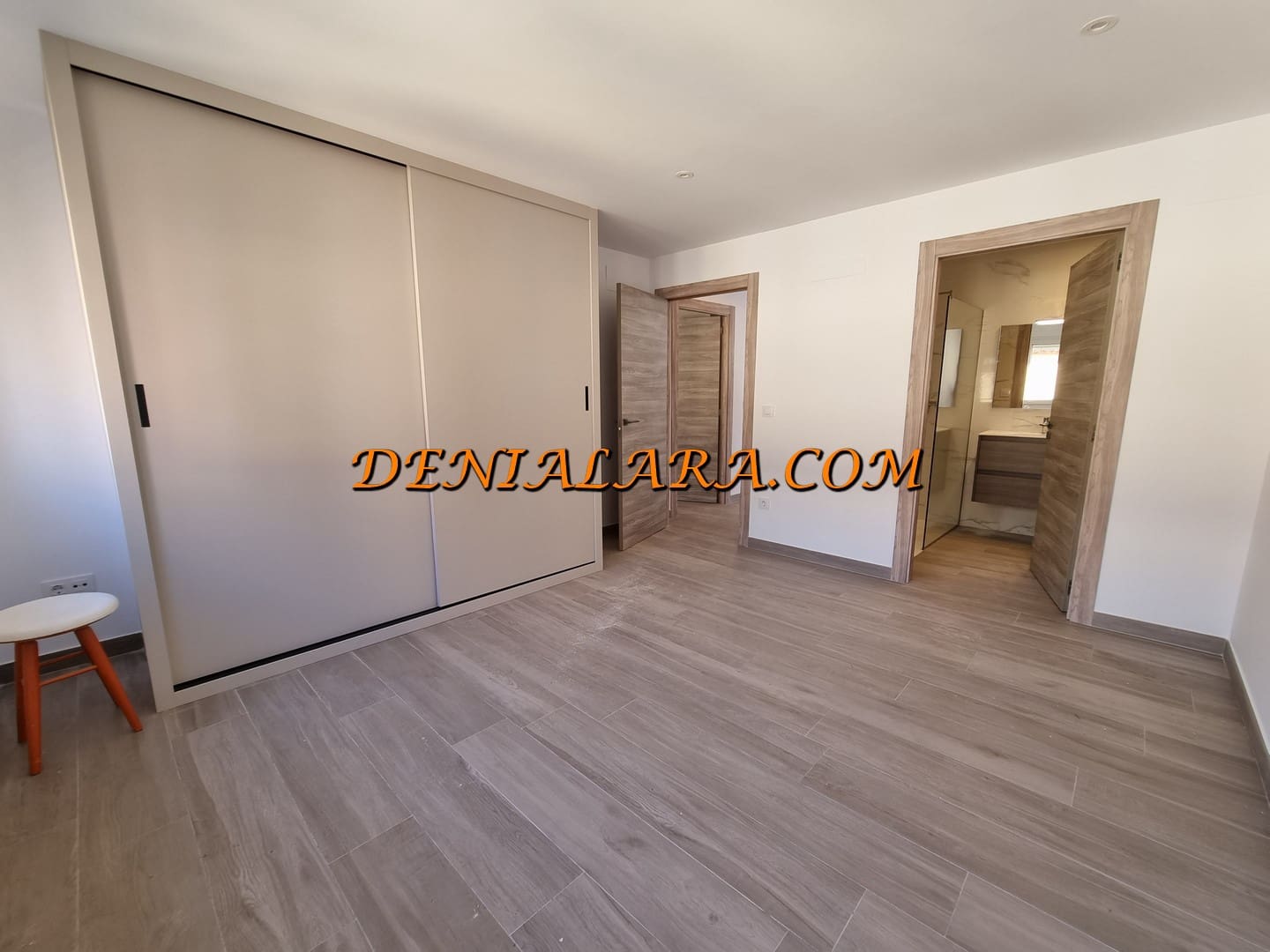 3 bedroom Flat for rent in Denia - € 1,300 (Ref: 9834859)