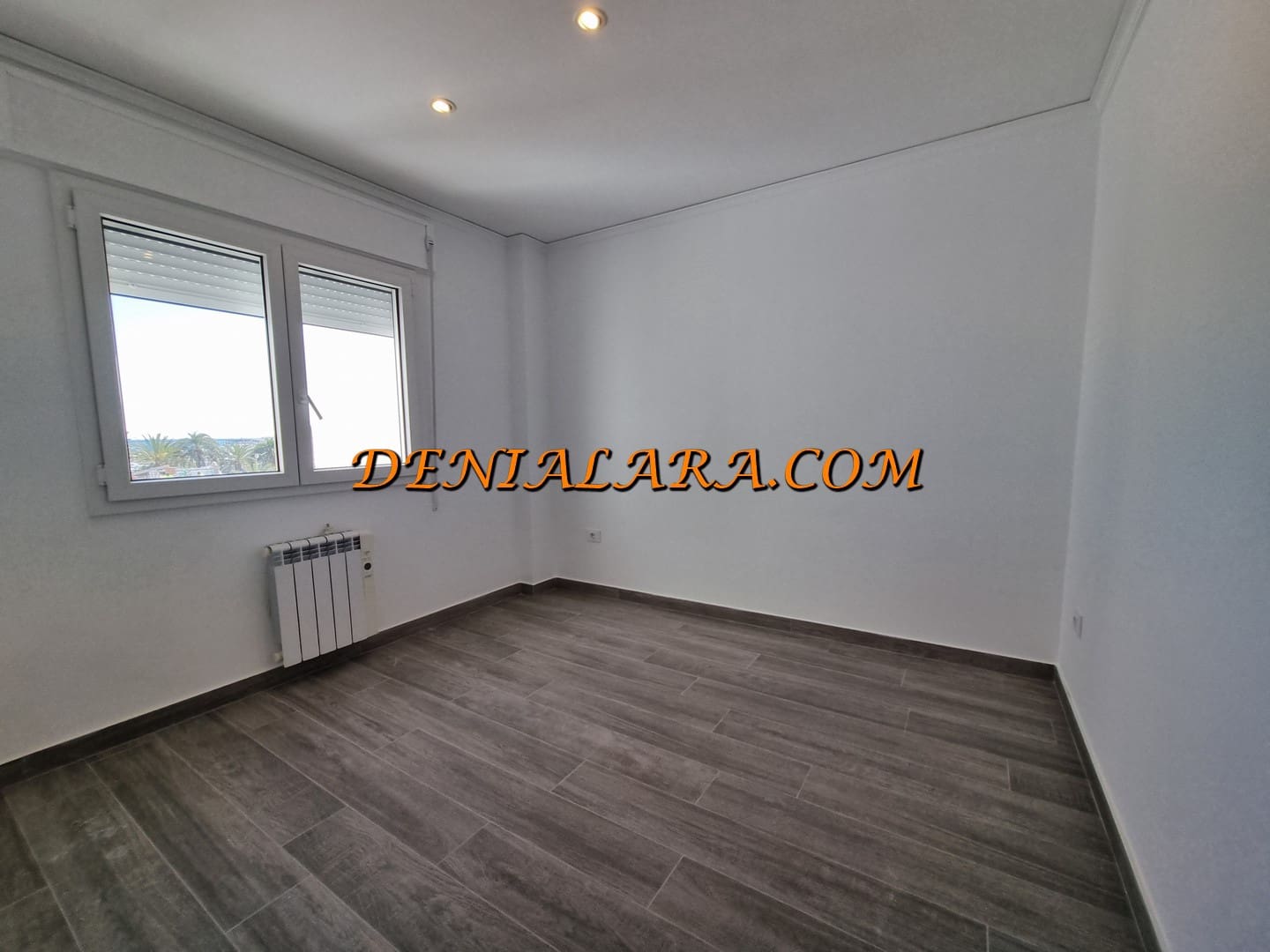 4 bedroom Flat for rent in Denia - € 1,500 (Ref: 9834860)