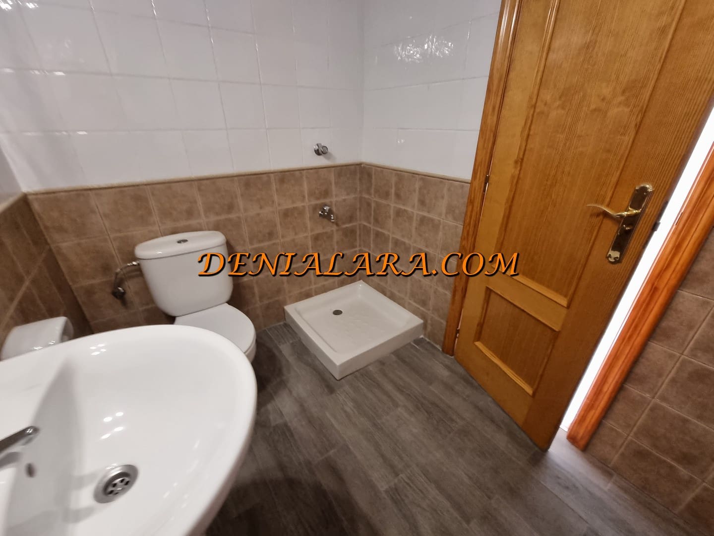 Kaupallinen vuokrattavana paikassa Denia - 1 300 € (Ref: 9841889)
