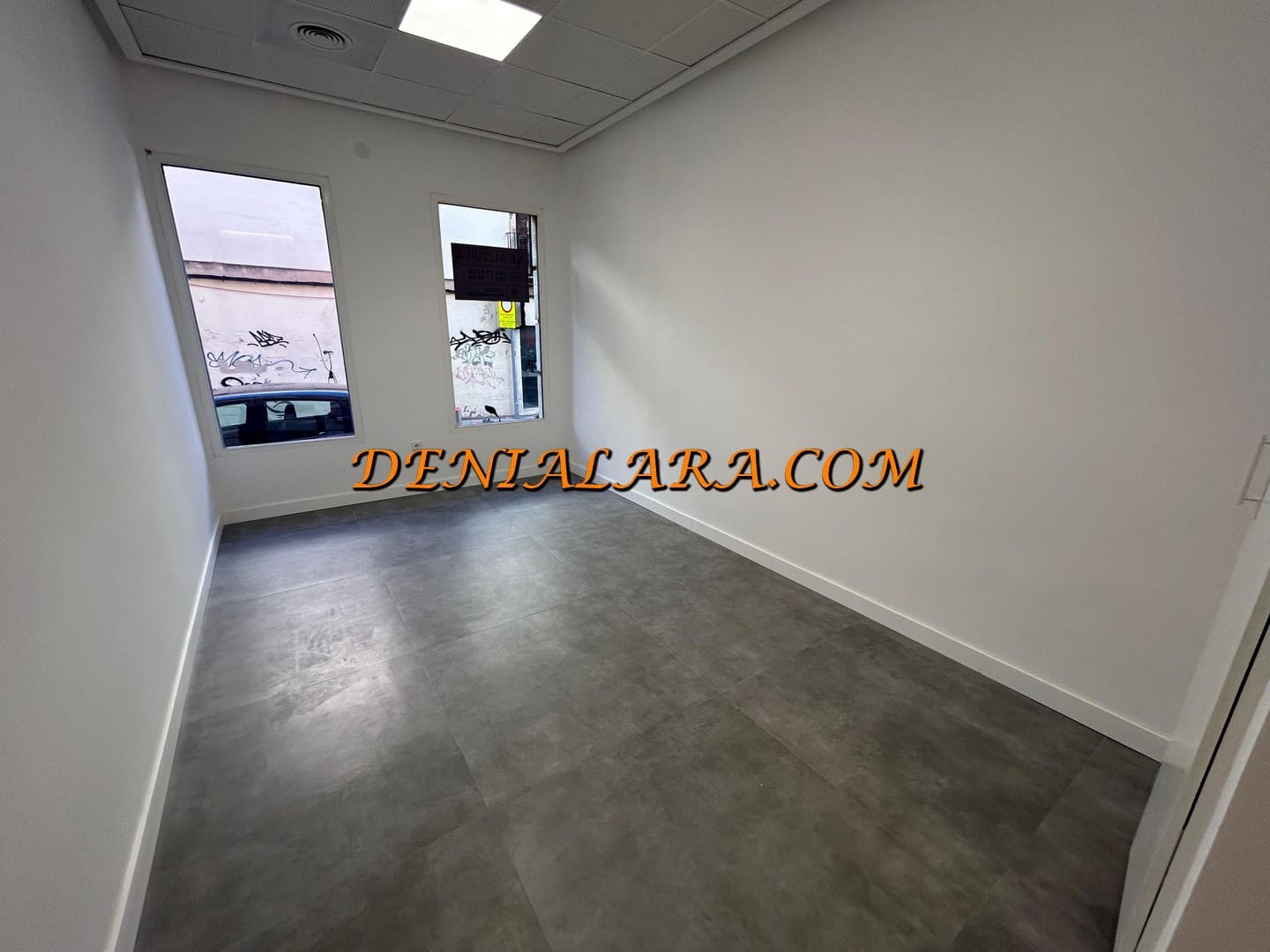 5 slaapkamer Commercieel te huur in Denia - € 395 (Ref: 9848254)