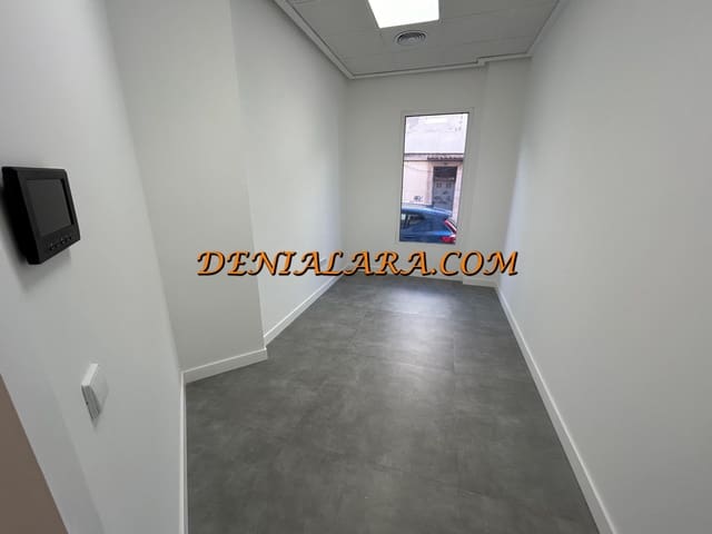 5 slaapkamer Commercieel te huur in Dénia - € 395 (Ref: 9848254)