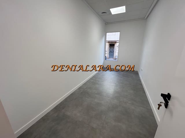 5 slaapkamer Commercieel te huur in Dénia - € 395 (Ref: 9848254)
