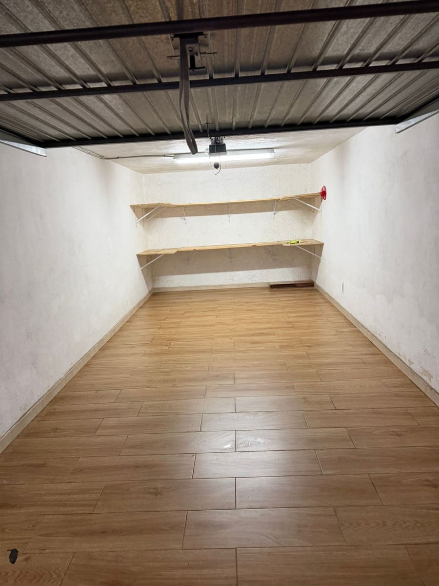 Garaje en Dénia en alquiler - 200 € (Ref: 9849933)
