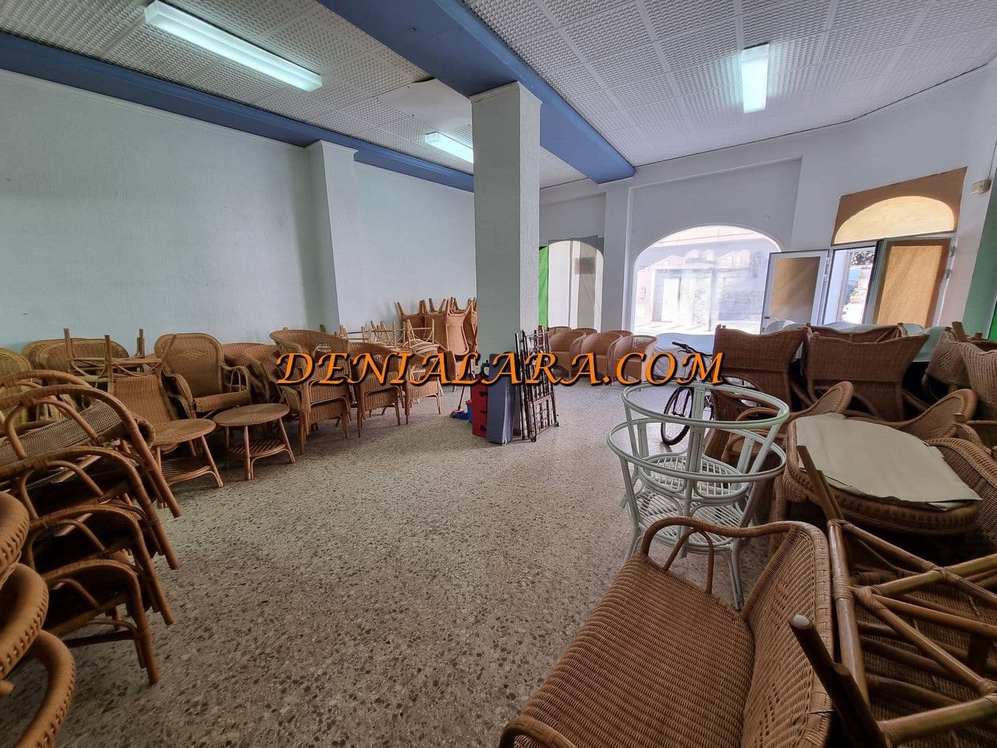 Commercieel te koop in Gata de Gorgos - € 98.000 (Ref: 9854273)