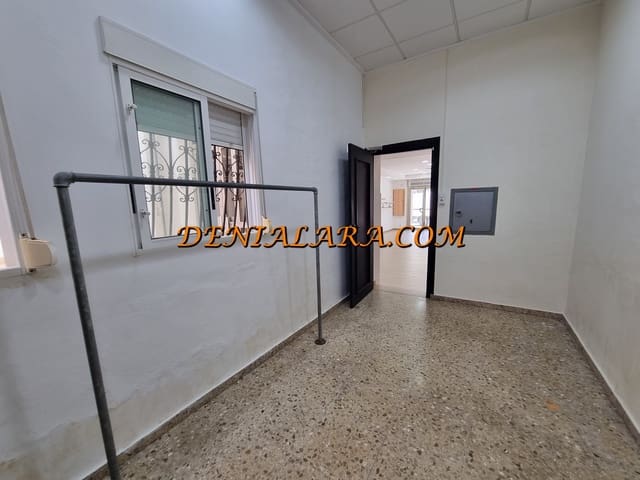 Commercial for rent in Dénia - € 1,600 (Ref: 9854458)