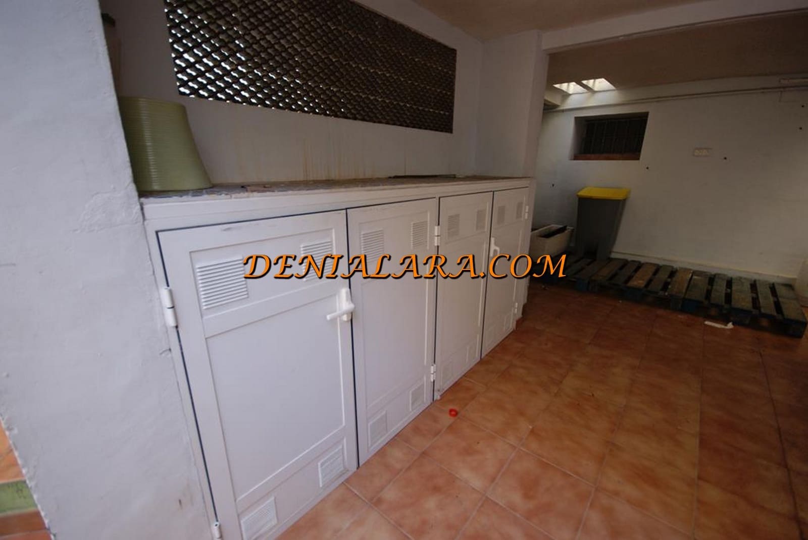 8 bedroom Apartment for sale in Denia - € 549,999 (Ref: 9860874)