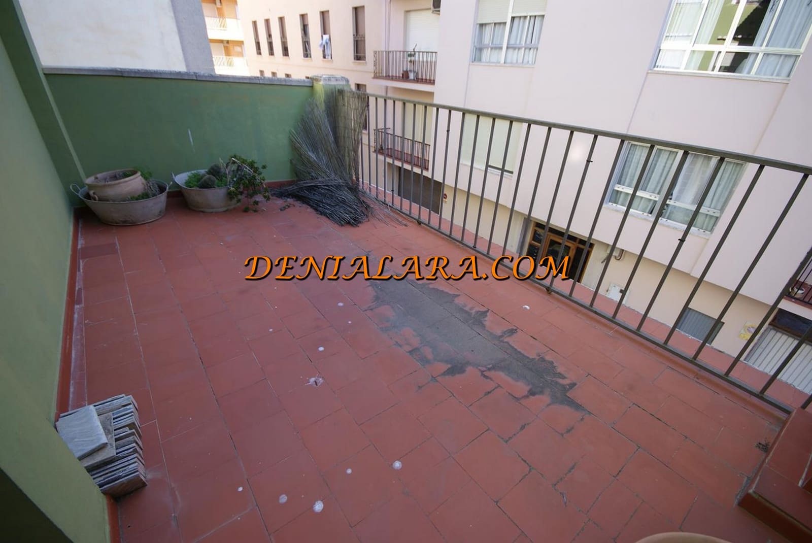 8 bedroom Apartment for sale in Denia - € 549,999 (Ref: 9860874)