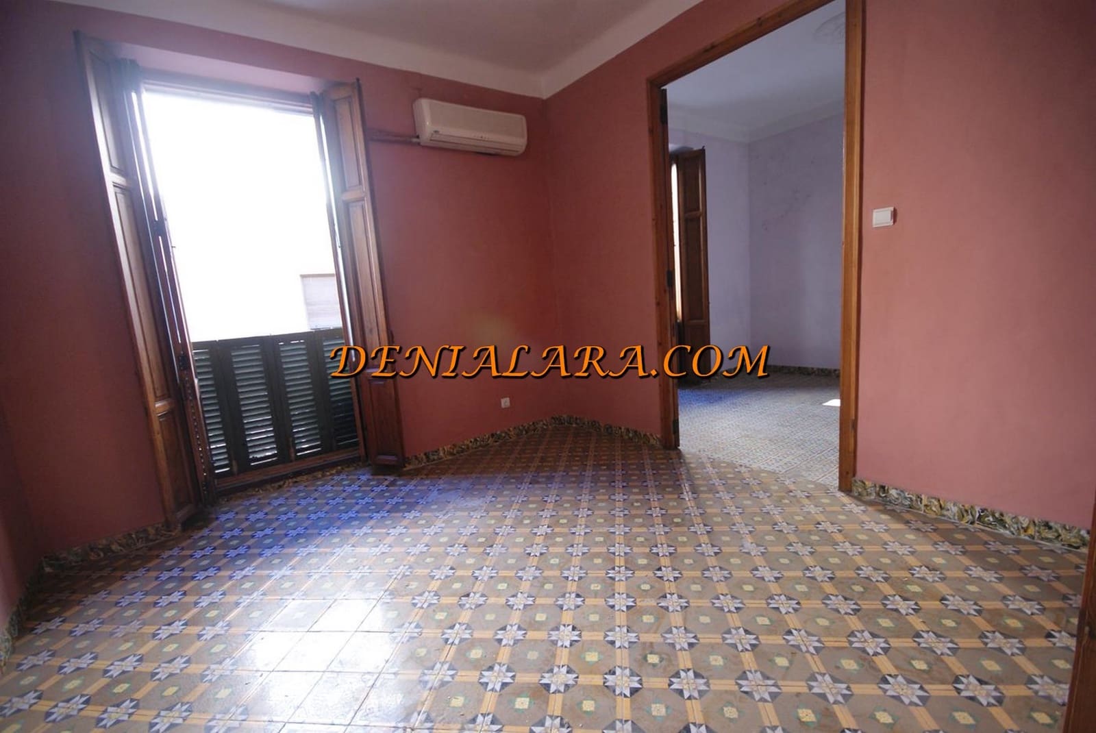 8 bedroom Apartment for sale in Denia - € 549,999 (Ref: 9860874)