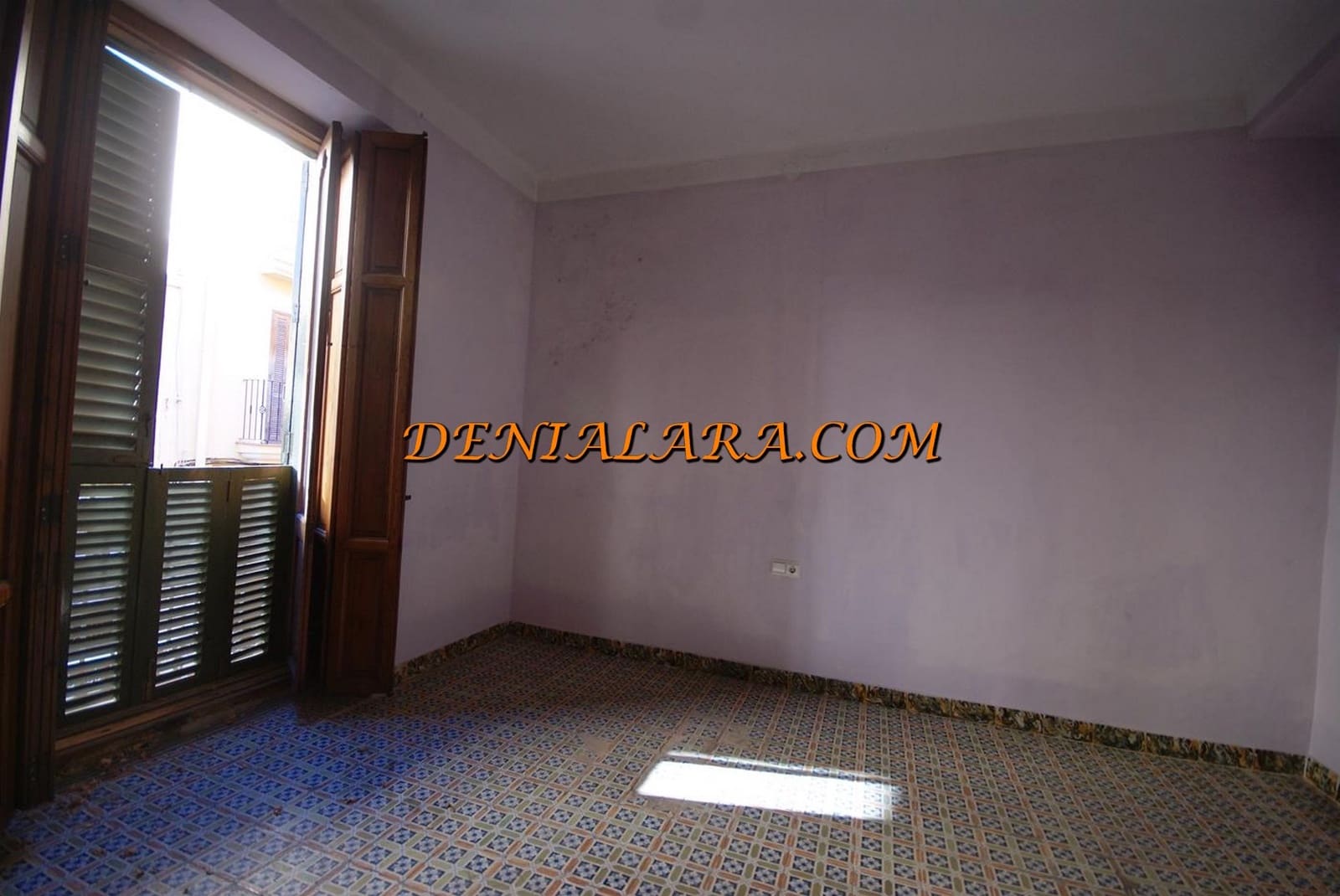 8 bedroom Apartment for sale in Denia - € 549,999 (Ref: 9860874)