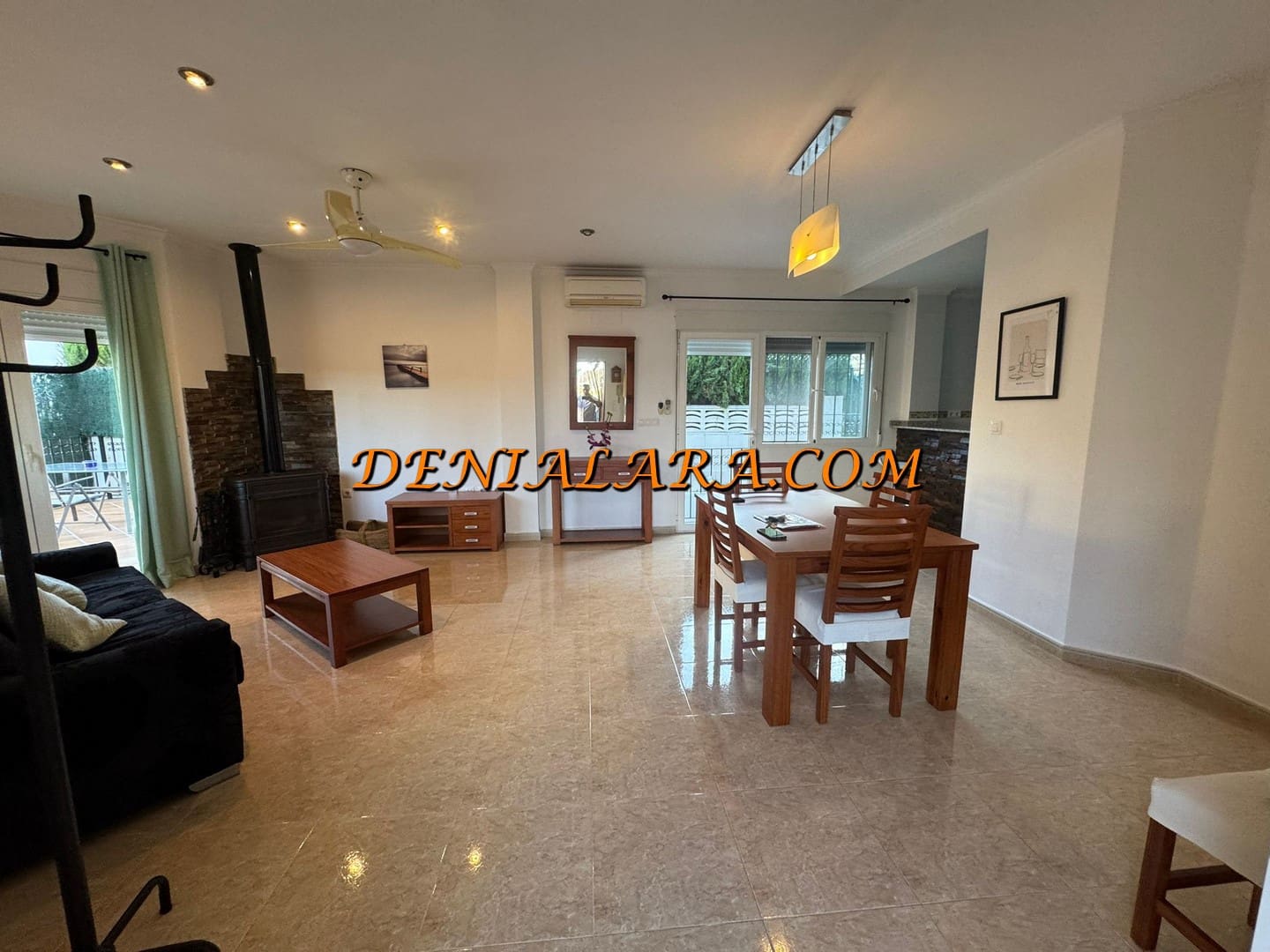 2 bedroom Villa for rent in Sagra - € 1,017 (Ref: 9863455)