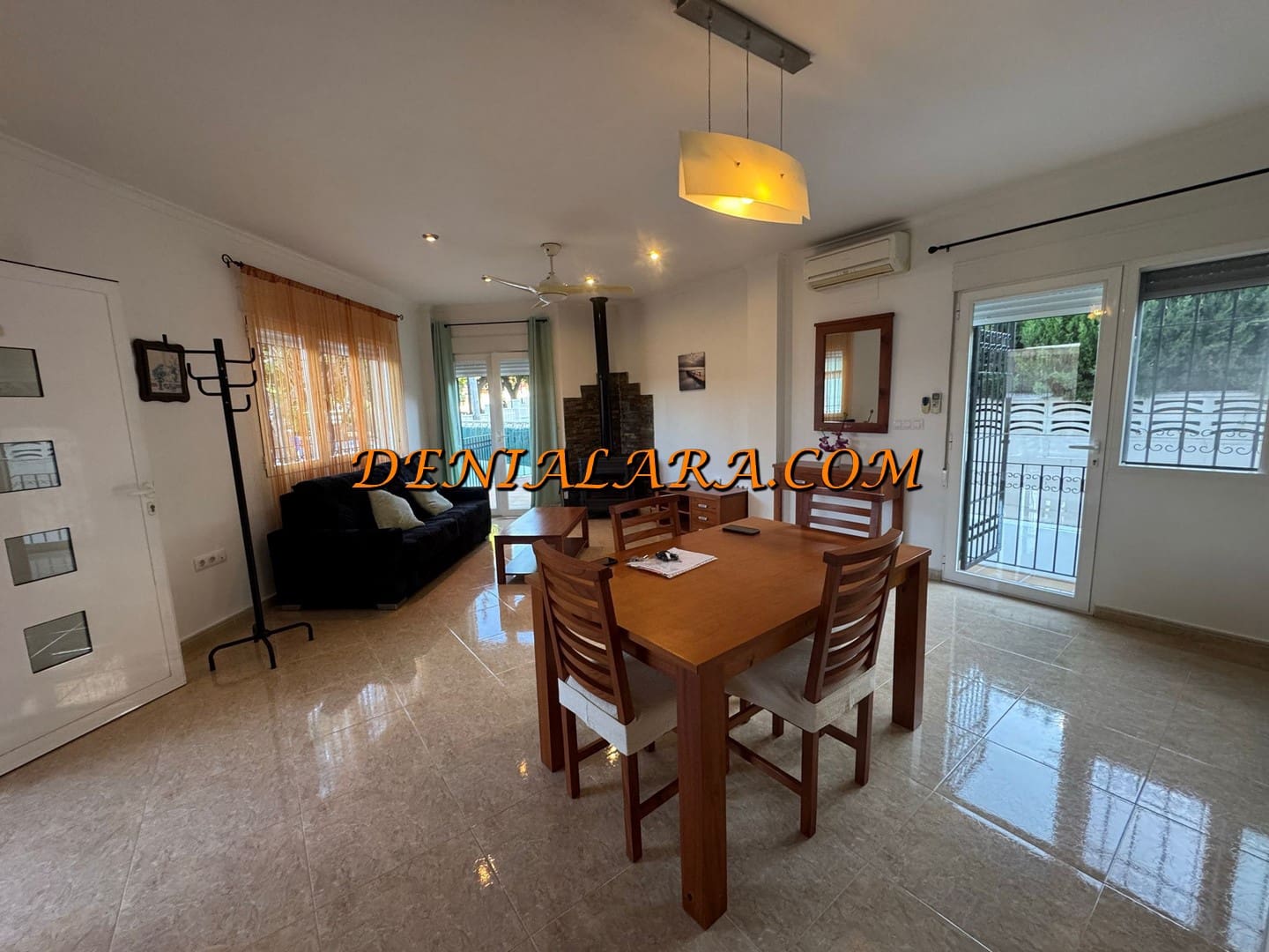 2 bedroom Villa for rent in Sagra - € 1,017 (Ref: 9863455)