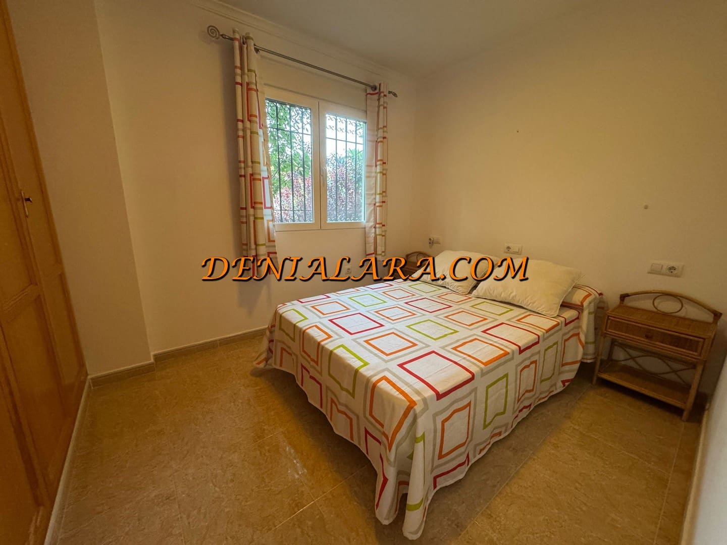 2 bedroom Villa for rent in Sagra - € 1,017 (Ref: 9863455)