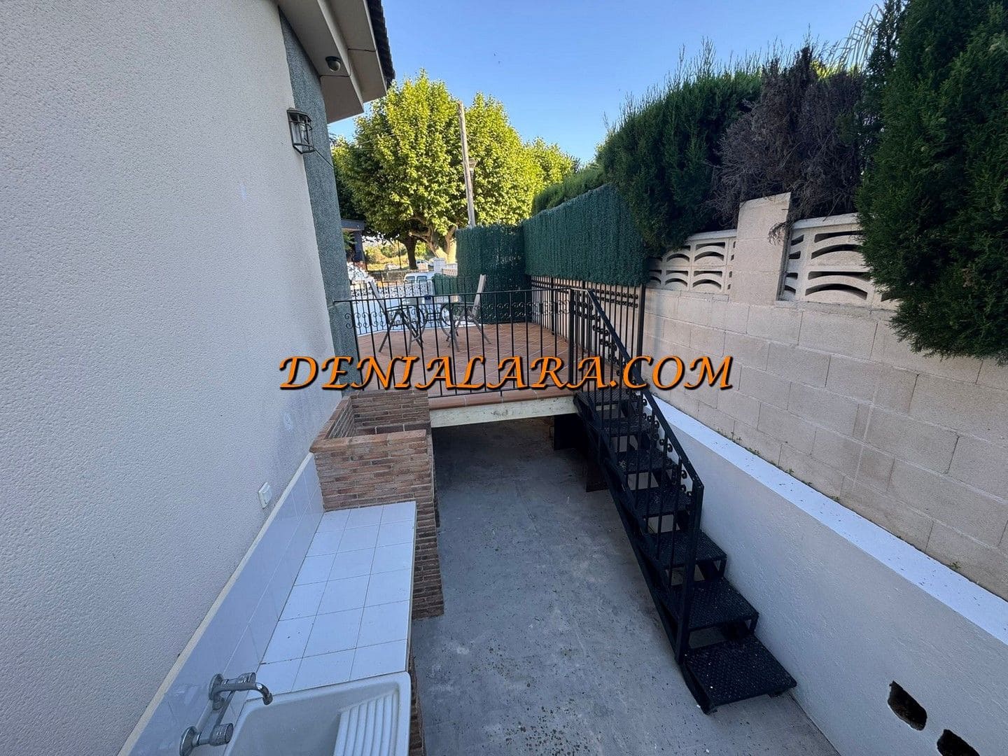 2 bedroom Villa for rent in Sagra - € 1,017 (Ref: 9863455)
