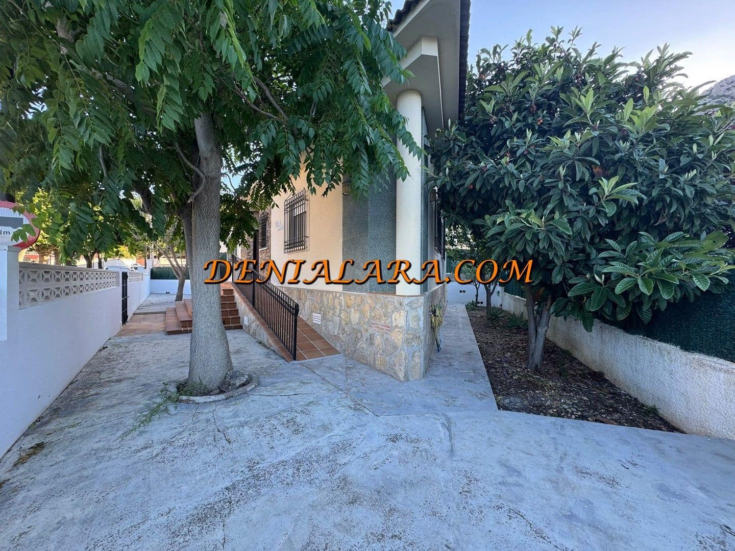 2 bedroom Villa for rent in Sagra - € 1,017 (Ref: 9863455)