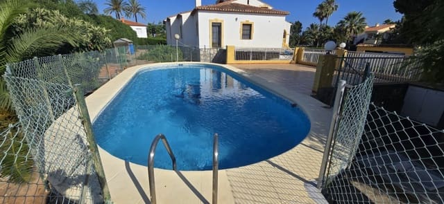 6 quarto Moradia para venda em Dénia com piscina garagem - 1 075 000 € (Ref: 9882473)