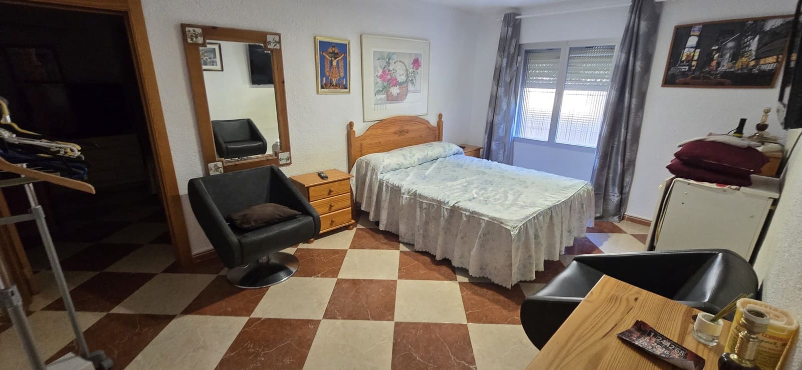 6 bedroom Villa for sale in Denia with pool garage - € 1,075,000 (Ref: 9882473)