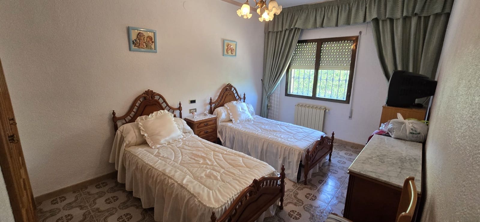 6 bedroom Villa for sale in Denia with pool garage - € 1,075,000 (Ref: 9882473)