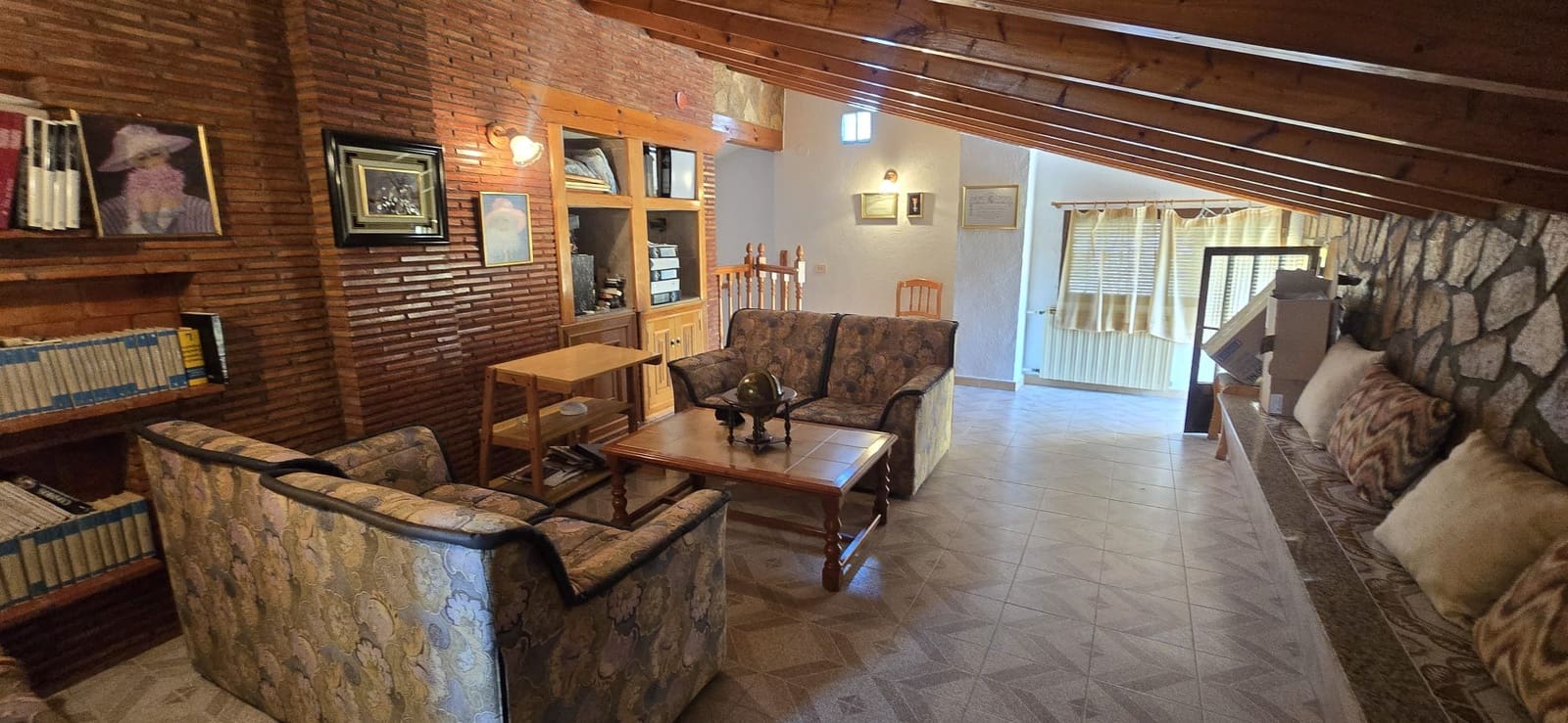 6 bedroom Villa for sale in Denia with pool garage - € 1,075,000 (Ref: 9882473)