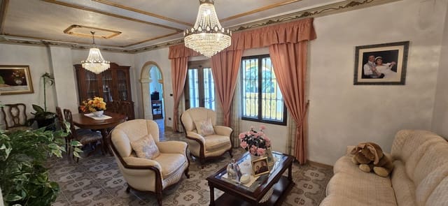 6 quarto Moradia para venda em Dénia com piscina garagem - 1 075 000 € (Ref: 9882473)
