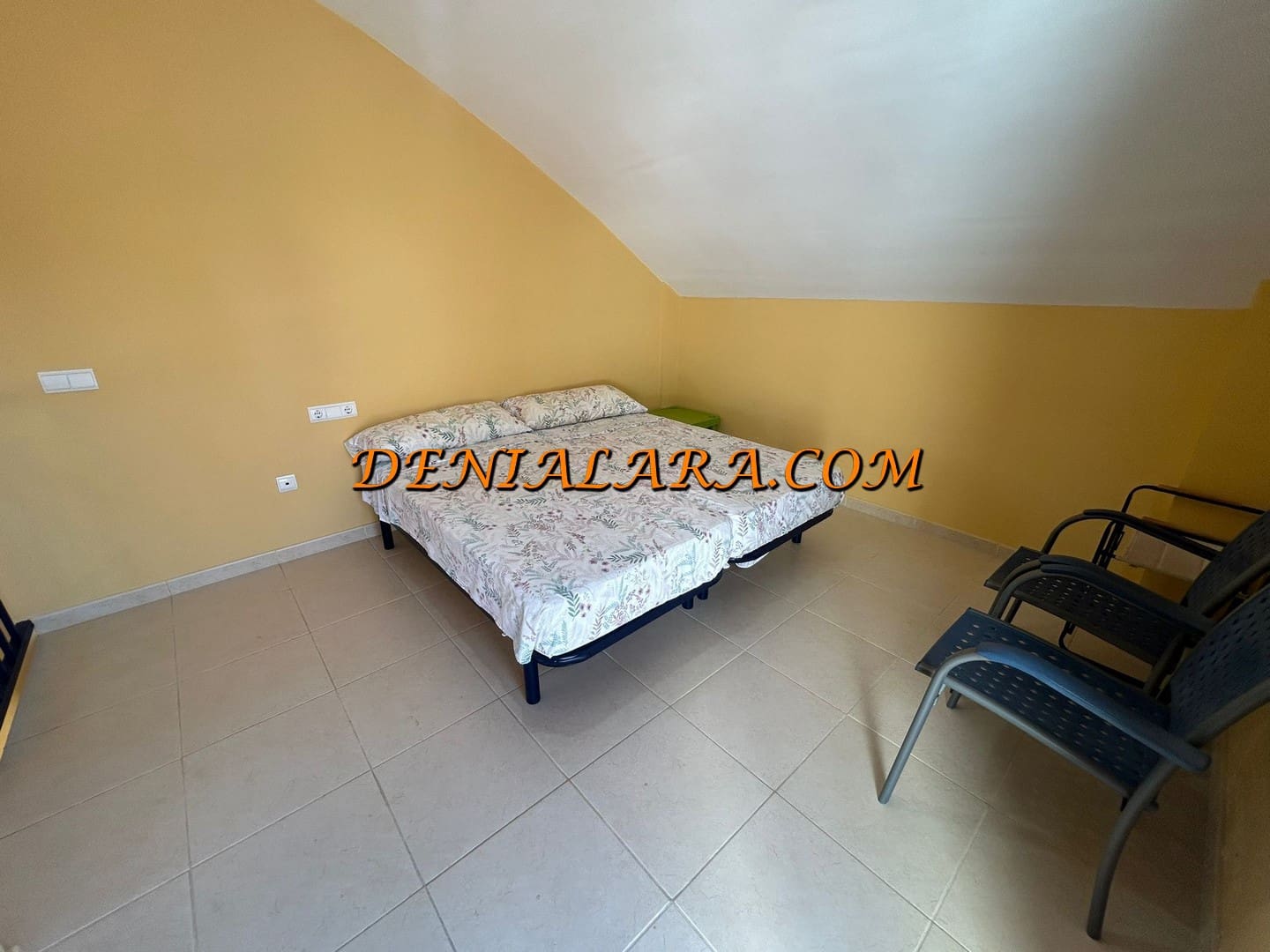 2 soverom Penthouse til salgs i Denia med svømmebasseng garasje - € 420 000 (Ref: 9883761)