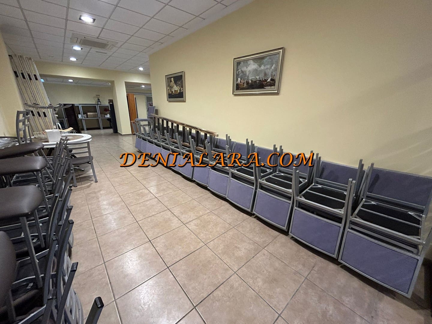 Restaurant/Bar til leie i Denia med garasje - € 2 200 (Ref: 9891353)