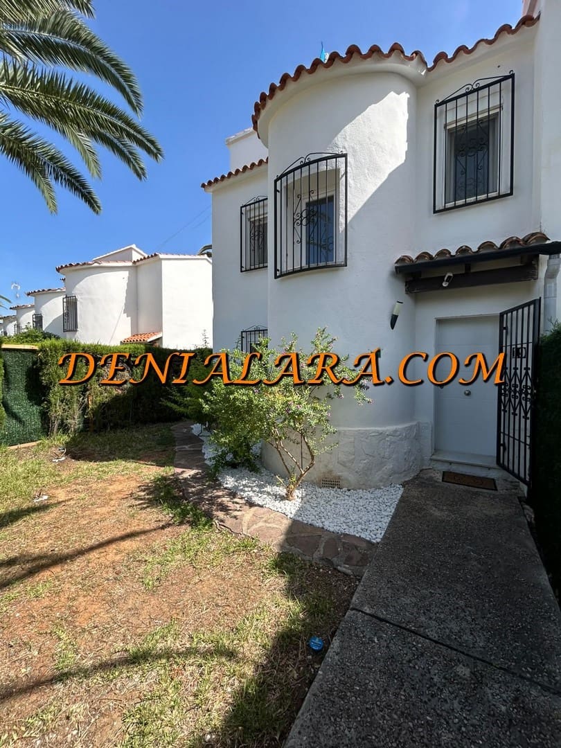 3 quarto Bungalow para venda em Denia com piscina - 409 999 € (Ref: 9935067)