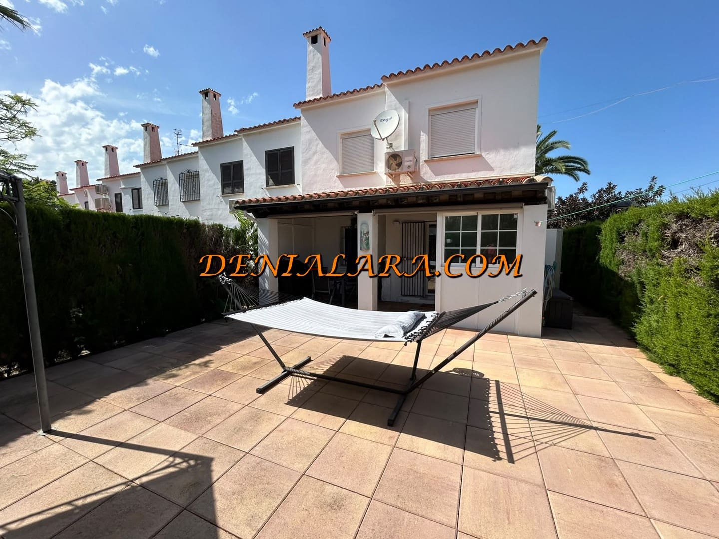 3 quarto Bungalow para venda em Denia com piscina - 409 999 € (Ref: 9935067)