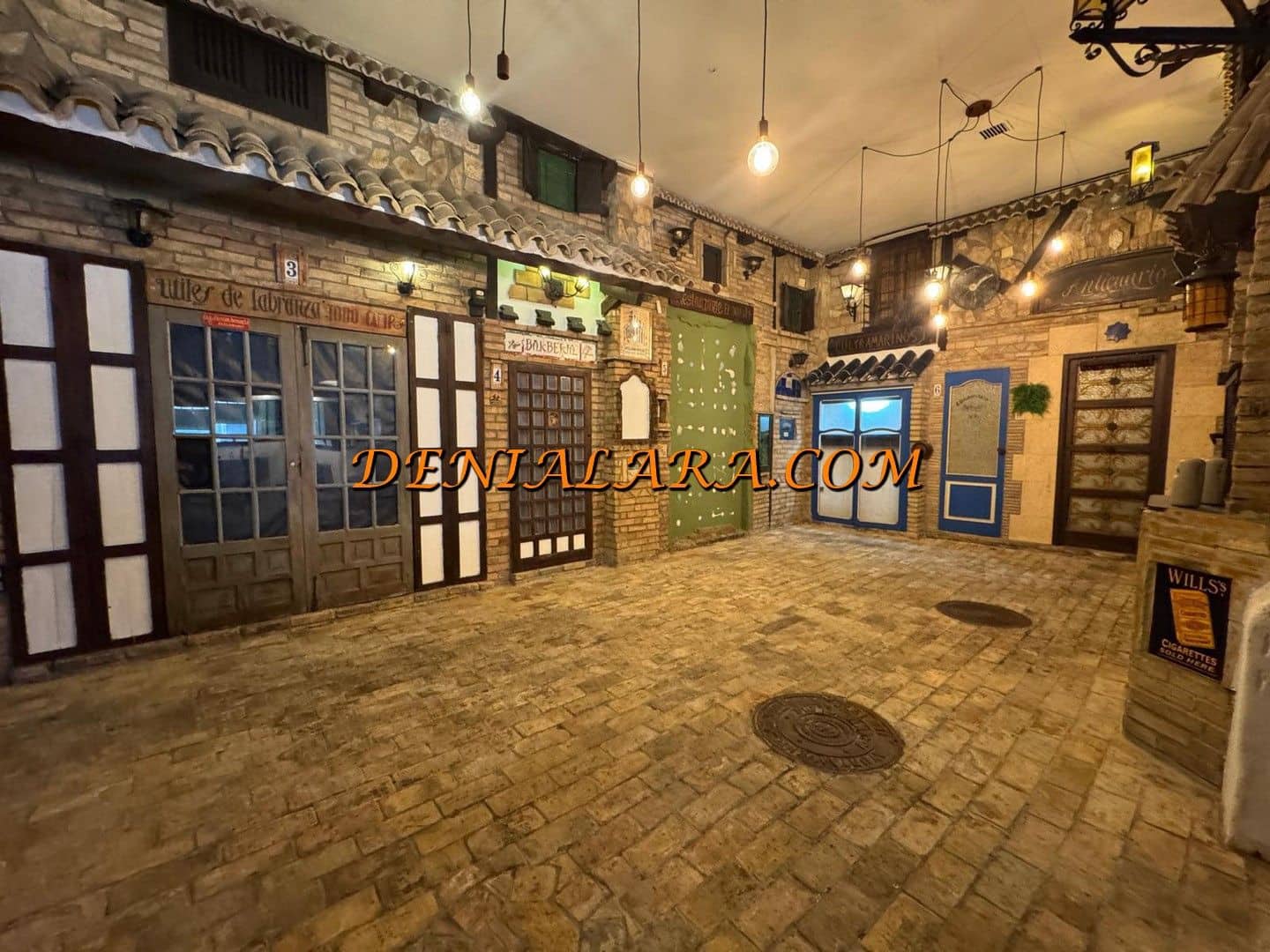 Local Commercial à louer à Denia - 900 € (Ref: 9964034)