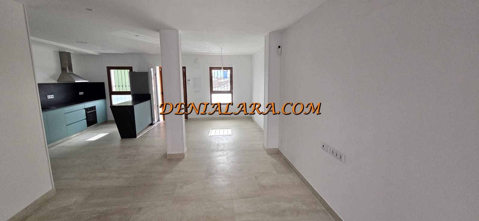 2 quarto Apartamento para arrendar em Denia - 1 200 € (Ref: 9968627)